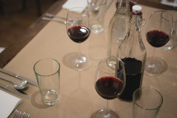 Weinglas,Stemware,Glas,Champagner stemware,Tabelle,Transparent material