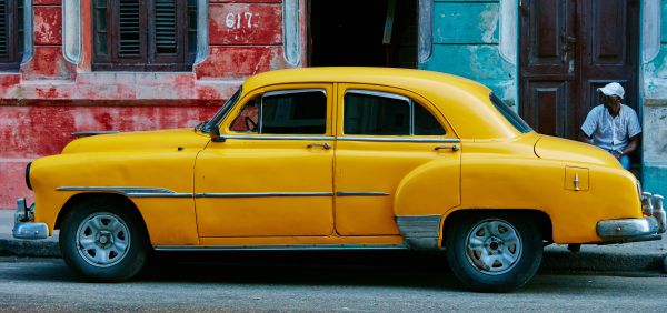 autó,autó,régi,jármű,klasszikus autó,sárga