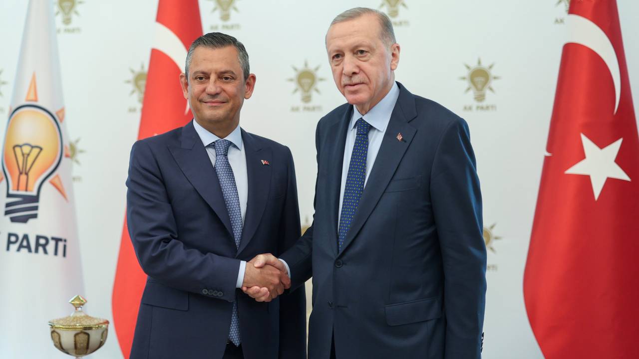 Erdoğan, Özgür Özel'le görüşmesi için tarih verdi