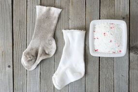 how to whiten socks