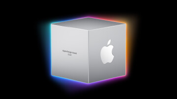 Apple Design Awards 2024 trophy