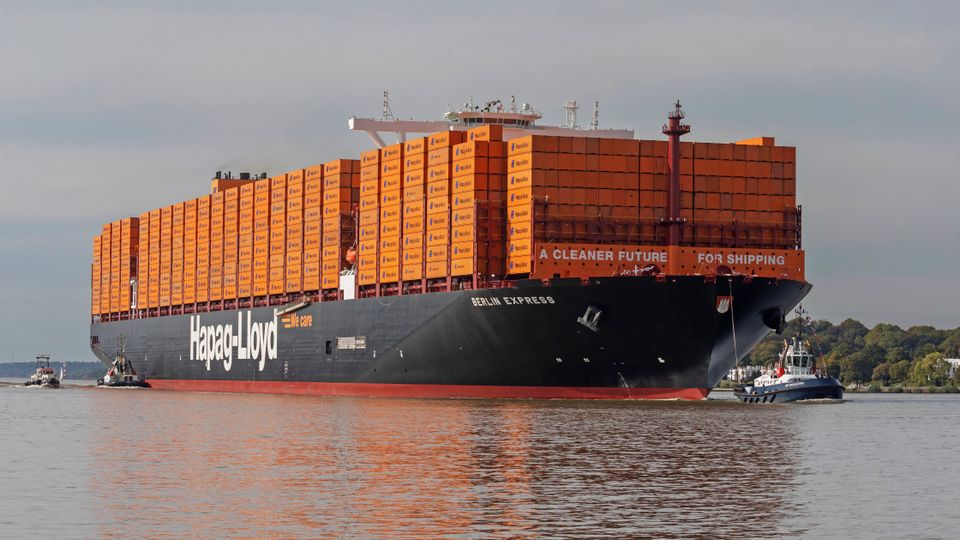 Hapag-Lloyd-Containerschiff »Berlin Express« im Hamburger Hafen: Deutschland ist wieder Nummer drei