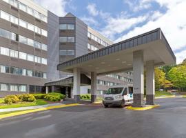 Clarion Hotel & Suites BWI Airport North, hotel near Baltimore - Washington International Airport - BWI, 