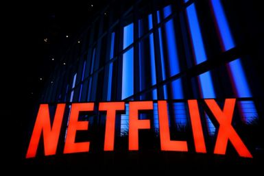 한국의 인터넷 서비스 제공 업체는 Netflix가 상당한 교통 체증을 초래했음에도 불구하고 표준 요금을 지불하면서 네트워크에서 무임승차했다고 비난했습니다.