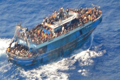 Almeno 82 migranti sono morti quando un peschereccio si è capovolto al largo della Grecia il 14 giugno, e si teme che molti altri siano dispersi