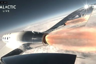 El primer vuelo de turismo espacial de Virgin Galactic incluirá un dúo de madre e hija del Caribe