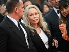 ‘Faye’ Review: The Legendary Dunaway Reveals All About Co-Stars, Lovers, Movies, And Her Bipolar Disorder In Compelling HBO Documentary – Cannes Film Festival