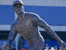 Roberto Clemente Family Members And Agent Sued Over Alleged Resale Of Hall Of Famer’s Life Story