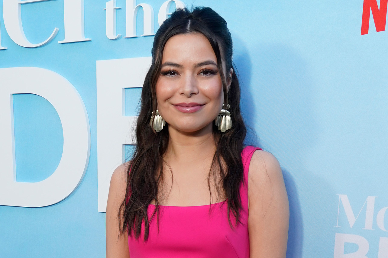 Miranda Cosgrove Details Her Own ‘Baby Reindeer’ Experience With Stalker Who Set Himself On Fire Outside Of The Home She Still Lives In