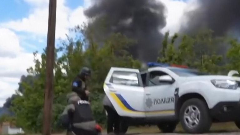 Ukraine police evacuate hundreds from Kharkiv region