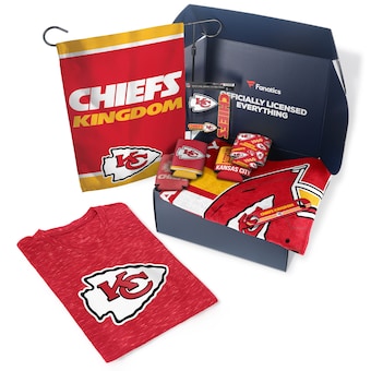 Kansas City Chiefs Fanatics Pack Tailgate Game Day Essentials T-Shirt Gift Box - $107+ Value