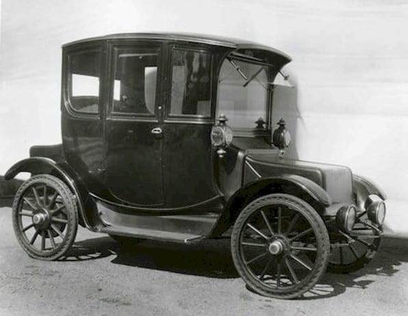1914 Raush & Lang electric vehicle (Smithsonian)