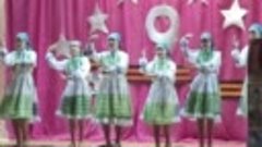 Ансамбль "Арама" с. Малосухоязово танцует танец группы 'Зака...