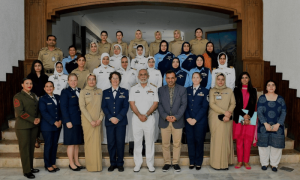 امریکا میں فوجی تربیت حاصل کرنے والی پاکستانی خواتین کی تعداد میں دوگنا اضافہ، رپورٹ