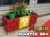 Planters / Plant Stands