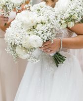Flowers/bouquets bride/brides maids