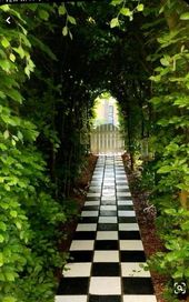 Garden paths & walkways