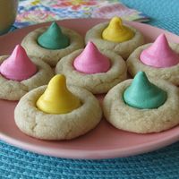 "Easter Mint Blossoms..." These look so yummy.!!! Butter cookies with a pastel mint to add a hint of spring to this traditional butter cookie recipe...