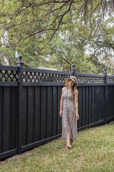 Black wood fence and DIY arbor reveal - Jenna Sue Design Nottingham, Gardening, Wood Privacy Fence, Wood Fence Design, Black Fence, Cedar Fence, Wooden Fence, Wooden Fences