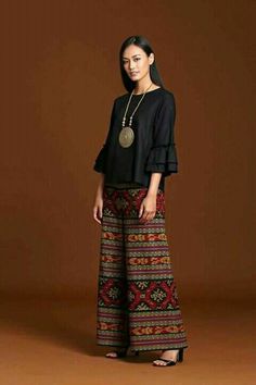 Haute Couture, Trousers, Kurti Designs, Stylish Dress Designs, Batik Clothing