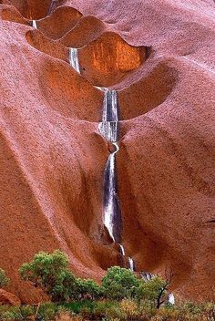 Uluru Waterfalls, Australia | by rarecollection.ch Beautiful, Fotos, Fotografia