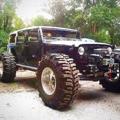 offroaderize:  I want a chopped top Jeep now. Dodge Trucks, Auto Jeep