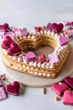 Heart Cookie Cake layers of cookie and buttercream frosting #cookie #cake #cookiecake #heart #mothersday #valentinesday Meringue, Cake Recipes, Pastel, Desserts, Cake, Cake Cookies, Cake Layers, Cake Templates, Cake Decorating