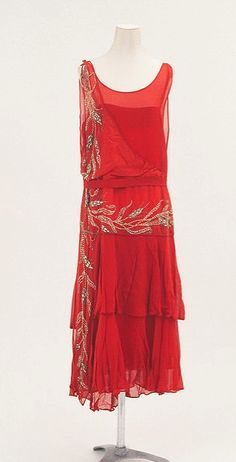 Vintage | 1920s                                                                                                                                                                                 More Charlston Dresses Outfit, Charlston Dresses, Look Gatsby, Style Année 20, 1920s Outfits, 1920s Dress