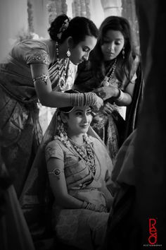 Indian wedding photography. Bridal photoshoot ideas. South Indian Bride. Indian Wedding Pictures