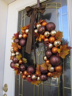 Even I could make this autumn wreath Autumn Wreaths, Diy, Thanksgiving Crafts, Fall Wreath, Fall Door, Fall Wreaths, Holiday Wreaths
