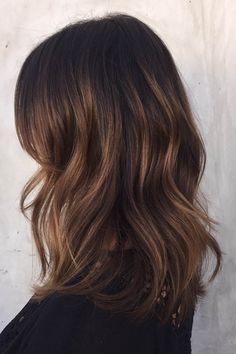 What if we told you there was a one-stop solution to nearly all your hair-color quandaries? Seriously, try us: Want to go darker, but aren’t 100% sure you should make the move? Looking to make that grown-out, summer balayage look pulled-together and fresh for fall? Wish your highlights popped, Hair Beauty, Permanent Hair Color, Semi Permanent Hair Color, Faded Hair Color, Hair Color Trends, Hair Color Pink, Hair Color Gloss