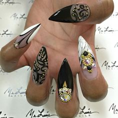 Black and white talons with gold and stones Classy Nails, Stone Nail Art