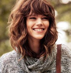 35 Medium Length Curly Hair Styles | Hairstyles & Haircuts 2014 - 2015 Short Hair Styles, Rambut Dan Kecantikan, Hair Inspiration, Hair Cuts