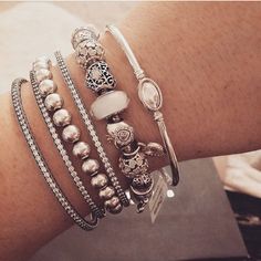 “Beautiful stack by @pandoraaddict73 #Pandora #myunforgettablemoment” Pandora Charms, Bracelets, Fashion Bracelets, Accessories Accessories, Jewelry Outfit, Trendy Jewerly, Fashion Jewelry, Jewelry Kits