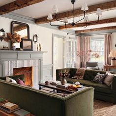 Explore This 100-Year-Old Home Designed With a New England Feel—And a Lot of Heart Decoration, Ideas, Vintage, Country Cottage Living Room, New England Style Living Room, Cottage Living Rooms