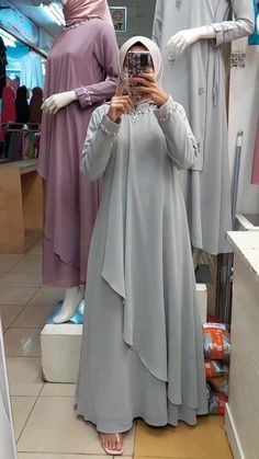 Islamic Clothing Abayas, Muslim Women Clothing, Islamic Fashion Dresses, Muslim Fashion Dress, Stylish Abaya Designs, Simple Abaya Designs Muslim, New Abaya Style