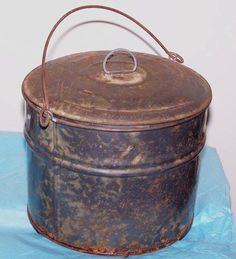 Kau Kau Tin lunch box used by sugar plantation workers Brides, Metal, Vintage Lunch Boxes, Tin Lunch Boxes, Metal Lunch Box, Picnic Basket, Lunch Boxes, Tiffin
