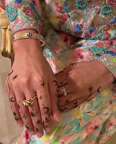 Henna Designs, Tattoo, Henna, Tatuajes, Cute Henna, Mehndi Designs, Cute Henna Tattoos, Cute Henna Designs, Henna Tattoo