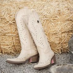 The Bailey Women's Cowboy Boots | Western Cowgirl Boots – Rose Gentle Country Girls, Outfits, Perfume, Cowgirl Boots, Cowboy Boots, Country, Boots, Western Wear, Diy