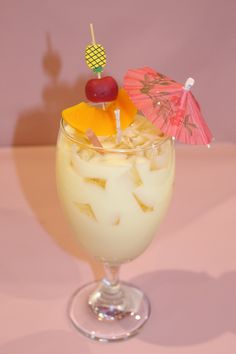 "Dear Customers,  This drink candle contains around 250 grams of all-natural soy wax & 150 grams of gel wax. The peach and cherry on the stick are made from all-natural beeswax. The little \"straw\" is made from beeswax as well. This candle smells just like the real Pina Colada drink, creamy, tropical, and fruity. It contains one cotton wick and has a burn time of around 60 hours.  The decor pieces will not be placed inside the candle during shipping. You can insert the decor pieces easily into Icons, Trendy Hairstyles, Bougie, Yummy, Colada, Food Goals