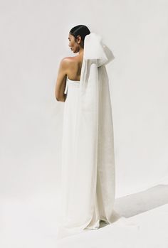 Gowns, Wedding Gowns, Haute Couture, Silk Veil, Organza Veil, Silk Organza, Modern Veil, Bridal Veil, Veil