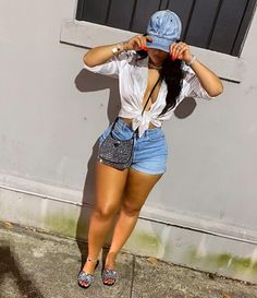 Shorts, Streetwear Fashion Women, Dope Spring Outfits, Sandal Outfits