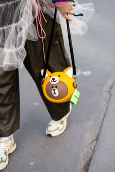 The best Paris Fashion Week 2024 street style spotted by karyastreetstyle Paris, Fashion, Casual Outfits, Bags, Purses, Fashion Trends, Fashion Outfits, Street Style, Fashion Beauty