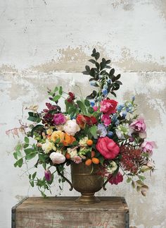 Behind the Scenes: A Spring Crop of Southern Florists from Garden & Gun: Gardenista Floral Arrangements, Flora, Gardening, Dahlia, Flower Garden, Gardenia, Flower Arrangements, Spring Flowers