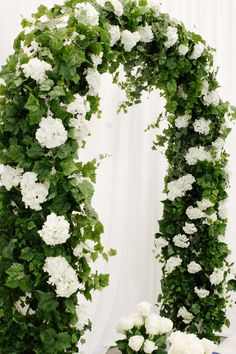 Spruce up any environment and have it picture perfect with a variety of colorful, long-lasting Member's Mark flowers. Inspiration, Wedding Day, Flowers, Wedding Ideas, Wedding, Ideas, Outfits, Wedding Inspiration, Flower Gift