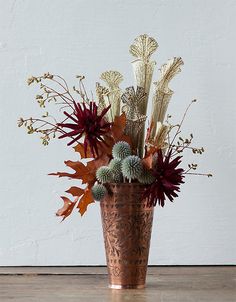 My Kind of Flower Arrangements | Nomadic Decorator Planting Flowers, How To Preserve Flowers, Flower Garden, Dried Floral, Dried Flower Arrangements, Flower Vases
