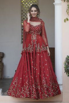 Suits, Bollywood, Indian Gowns Dresses, Indian Silk Dresses, Silk Lehenga, Lehenga, Pakistani Dress Design, Designer Dresses Indian, Party Wear Lehenga Choli