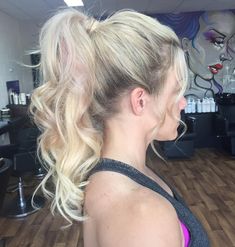 Casual Curly Ponytail Hairstyle, Short Hair Styles, Long Hair Styles, Haar, Hairdo, Blond, Hair Videos, Cool Hairstyles, Afro