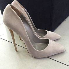 @jamiekornreich Heels, Shoes, Outfits, Footwear, Dream Shoes, Heeled Boots, Mor, Beautiful Shoes, Pretty Shoes