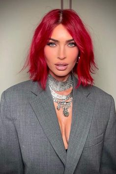 Megan Fox traded in her lengthy auburn locks for what Giannetos, who apparently loves a shocking bob transformation, dubbed a “red velvet" French bob. 📸 dimitrishair Long Hair Styles, Hair Trends, Red Hair, Short Hair Styles, Haar, Hair Inspiration, Red Hair Color, Hair Cuts, Long Bob